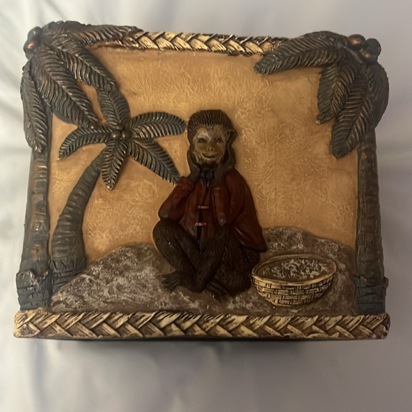 Vintage Monkey Jungle Theme Tissue Box Cover Large Heavy Resin Palm Trees - EUC - Picture 5 of 6